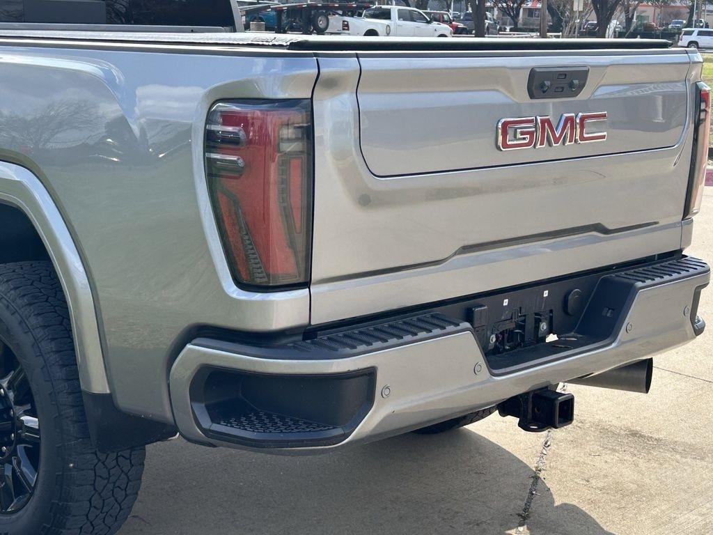 GMC Sierra 2500HD AT4 Crew Cab 4WD 2024