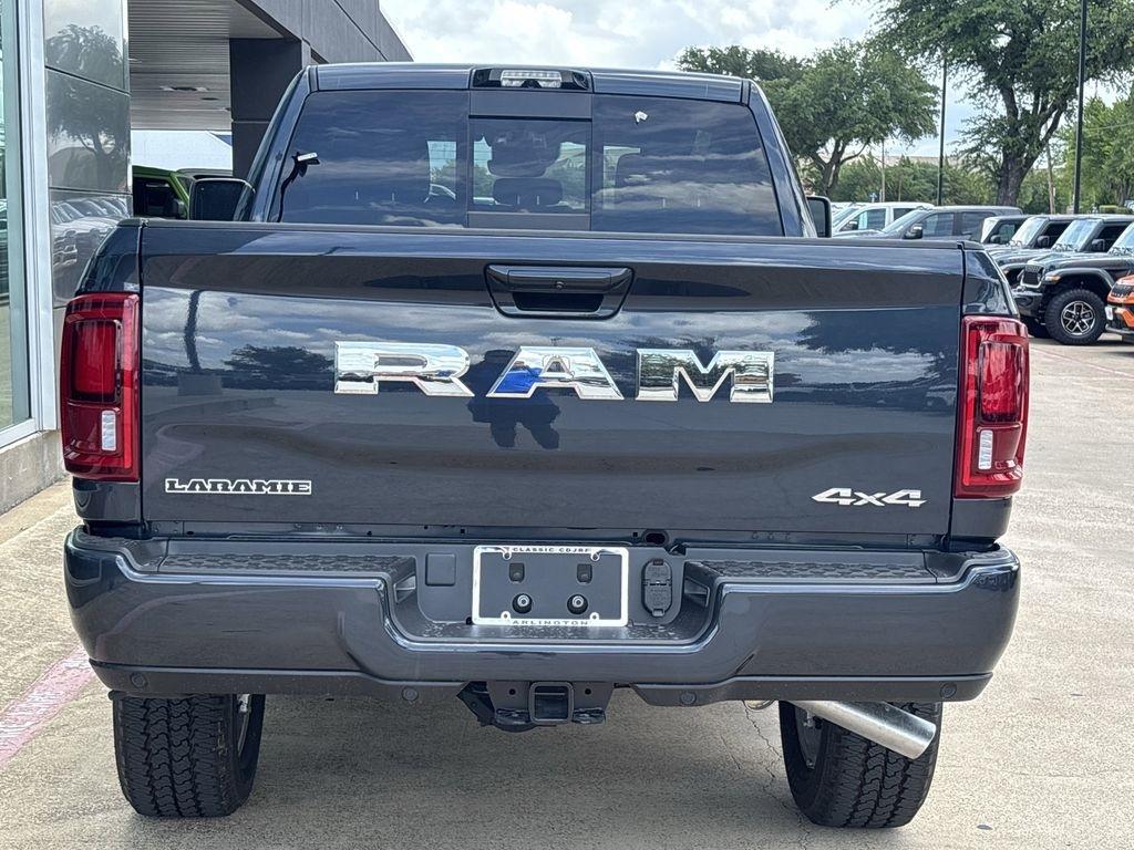 RAM 2500 Laramie Crew Cab SWB 4WD 2026