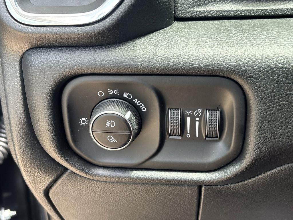 RAM 2500 Laramie Crew Cab SWB 4WD 2026