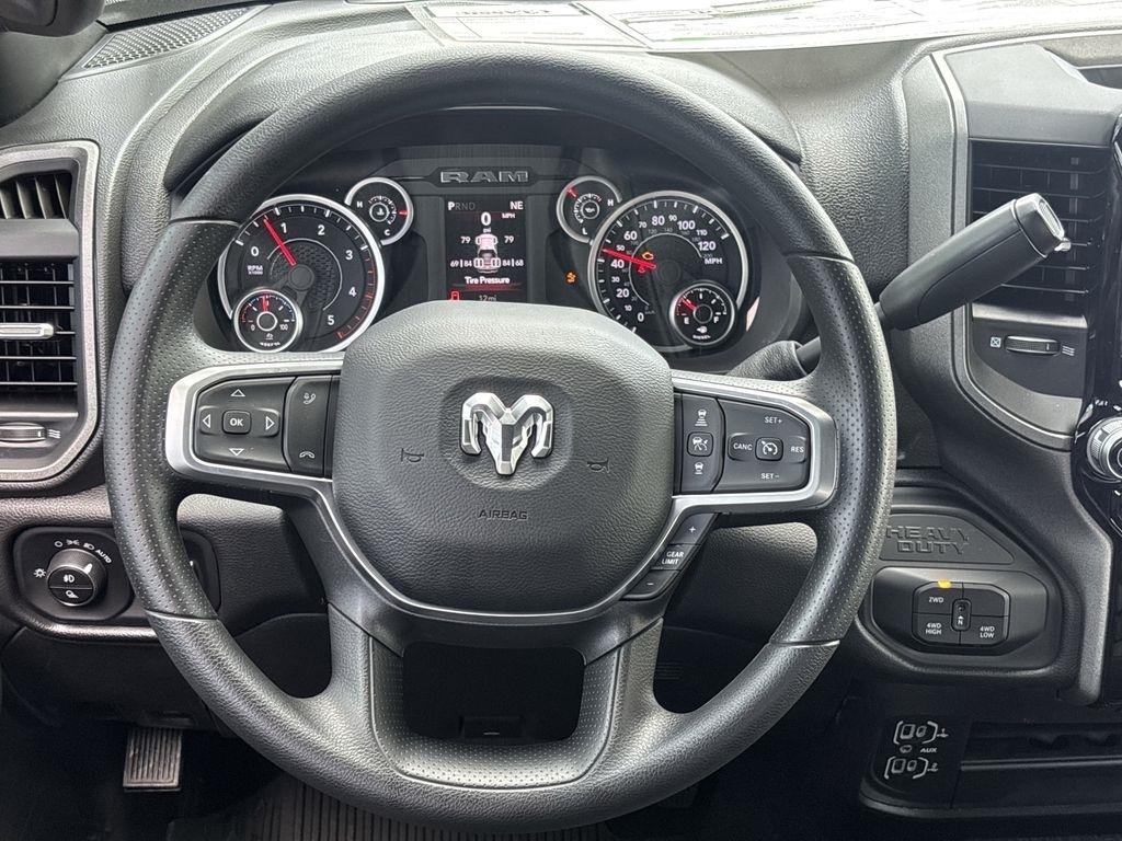 RAM 3500 Tradesman Crew Cab 4WD DRW 2026