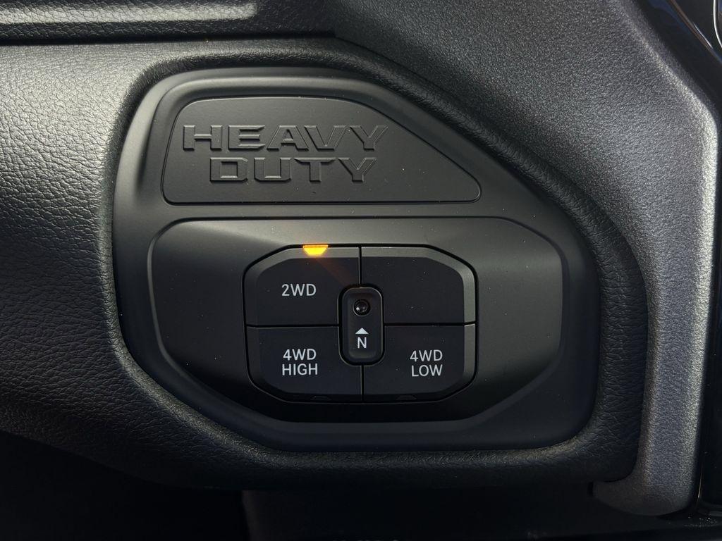 RAM 3500 Tradesman Crew Cab 4WD DRW 2026