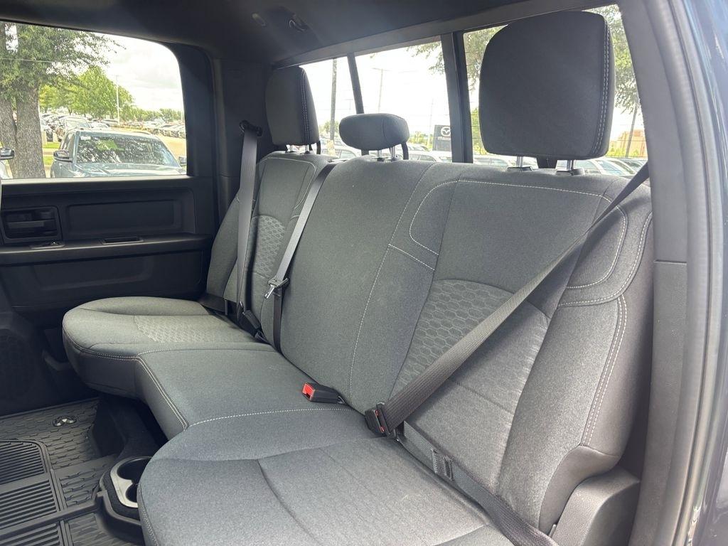 RAM 3500 Tradesman Crew Cab 4WD DRW 2026