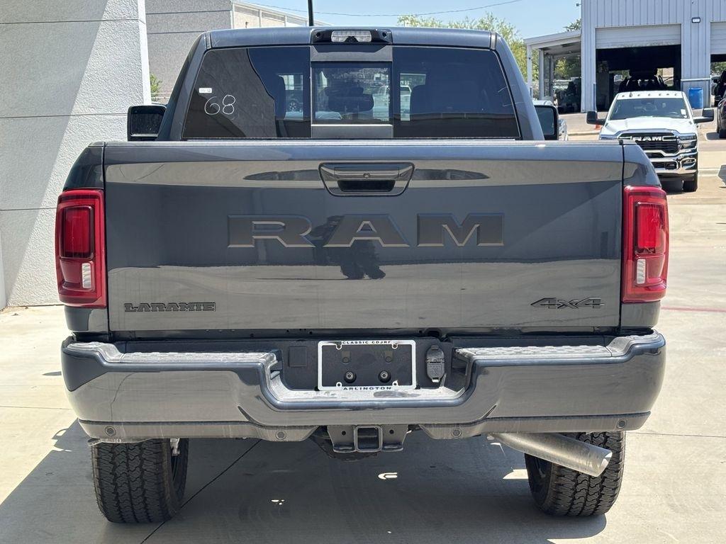 RAM 2500 Laramie Crew Cab 4WD 2026