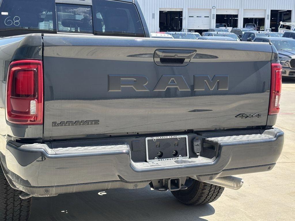 RAM 2500 Laramie Crew Cab 4WD 2026