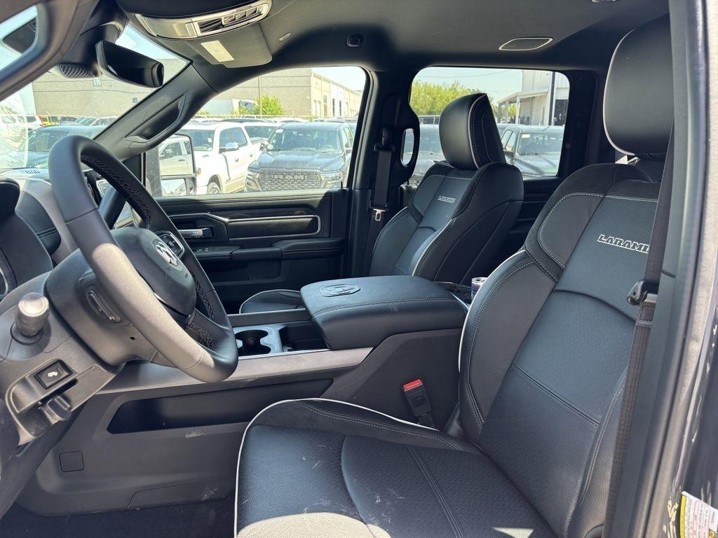 RAM 2500 Laramie Crew Cab 4WD 2026