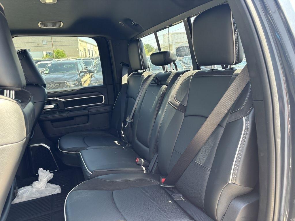 RAM 2500 Laramie Crew Cab 4WD 2026