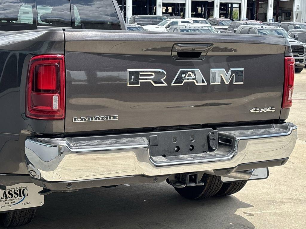RAM 2500 Laramie Crew Cab 4WD 2026