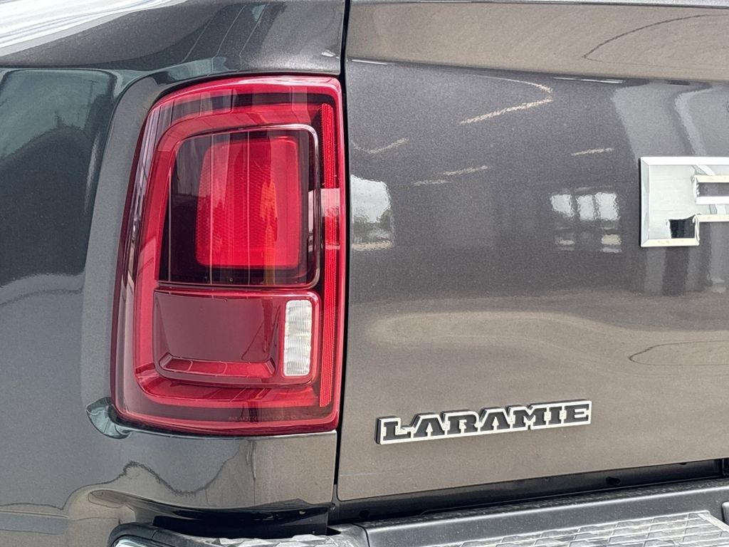 RAM 2500 Laramie Crew Cab 4WD 2026