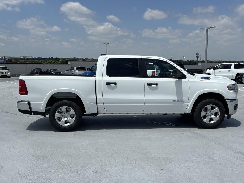 RAM 1500 Big Horn Crew Cab SWB 4WD 2026