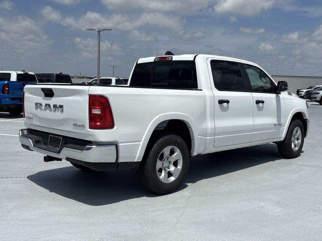RAM 1500 Big Horn Crew Cab SWB 4WD 2026