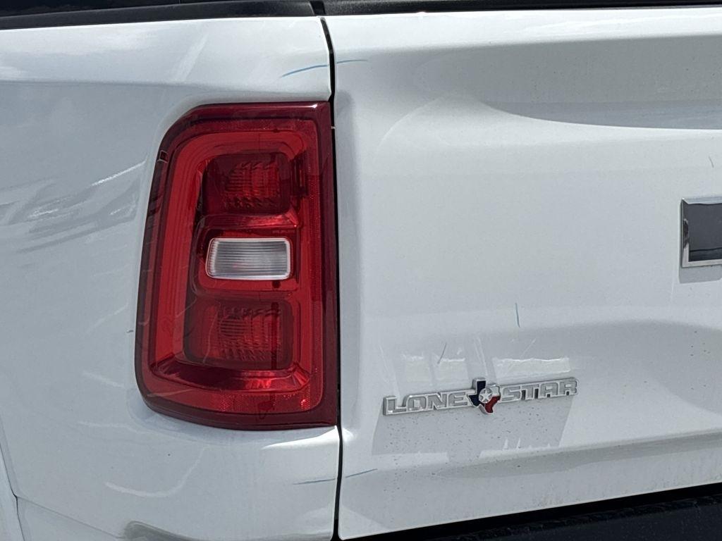 RAM 1500 Big Horn Crew Cab SWB 4WD 2026
