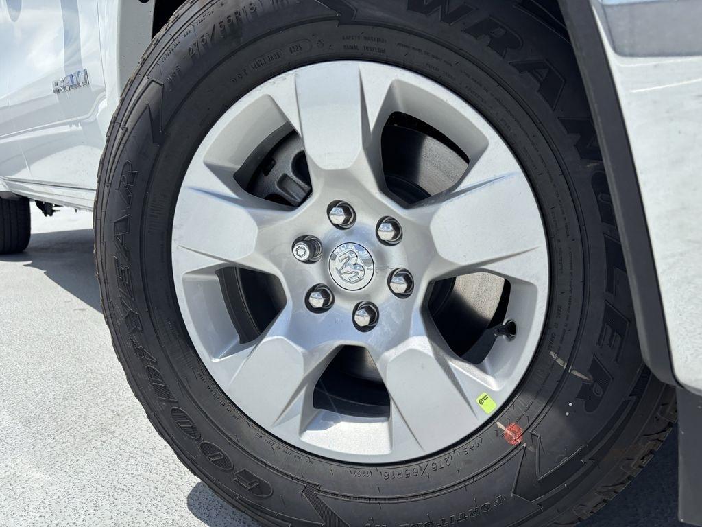 RAM 1500 Big Horn Crew Cab SWB 4WD 2026
