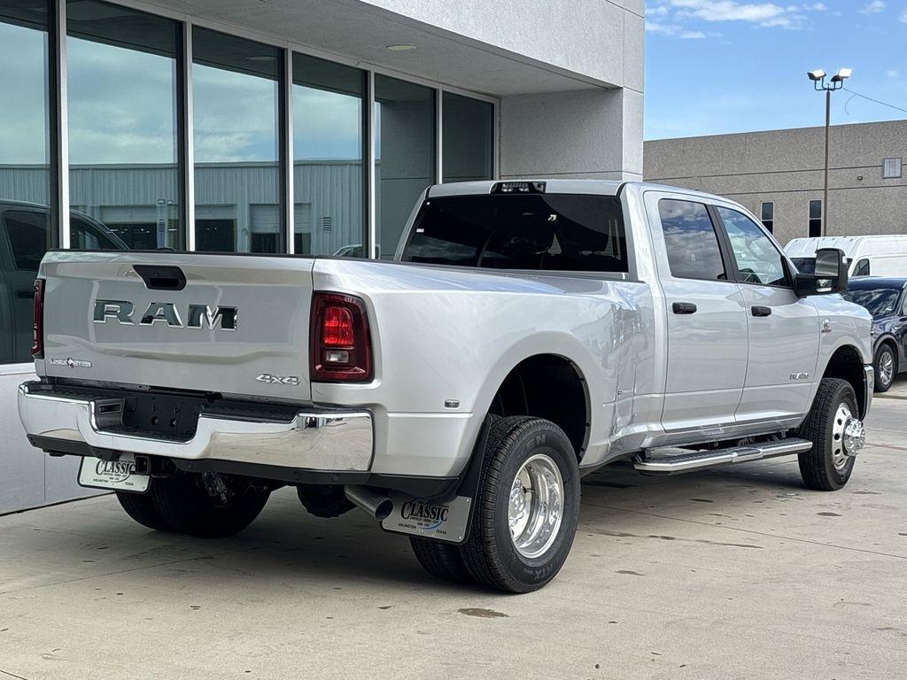 RAM 3500 Big Horn Crew Cab LWB 4WD DRW 2026