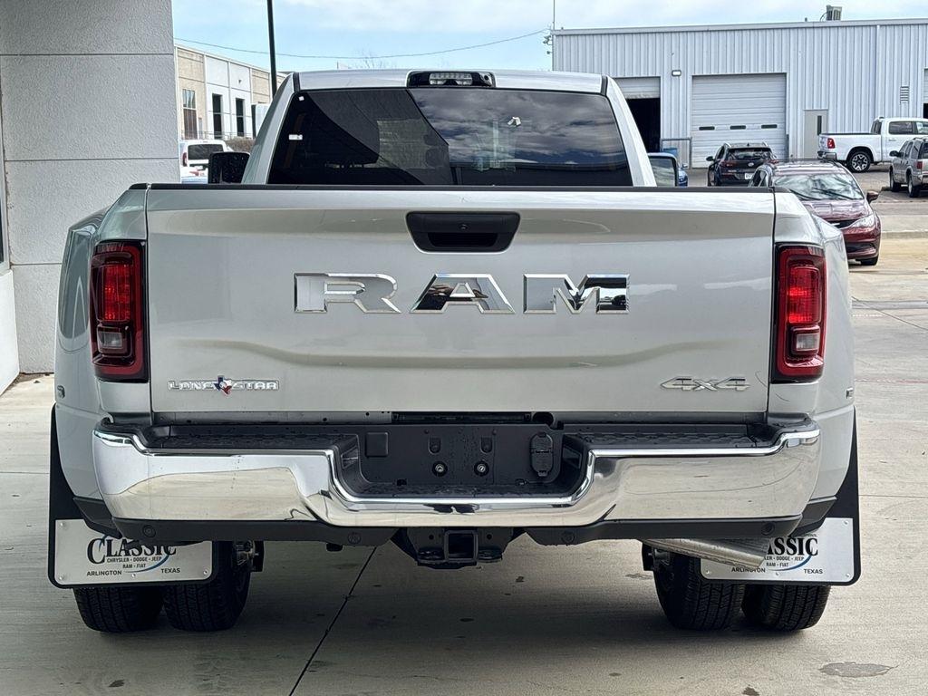 RAM 3500 Big Horn Crew Cab LWB 4WD DRW 2026