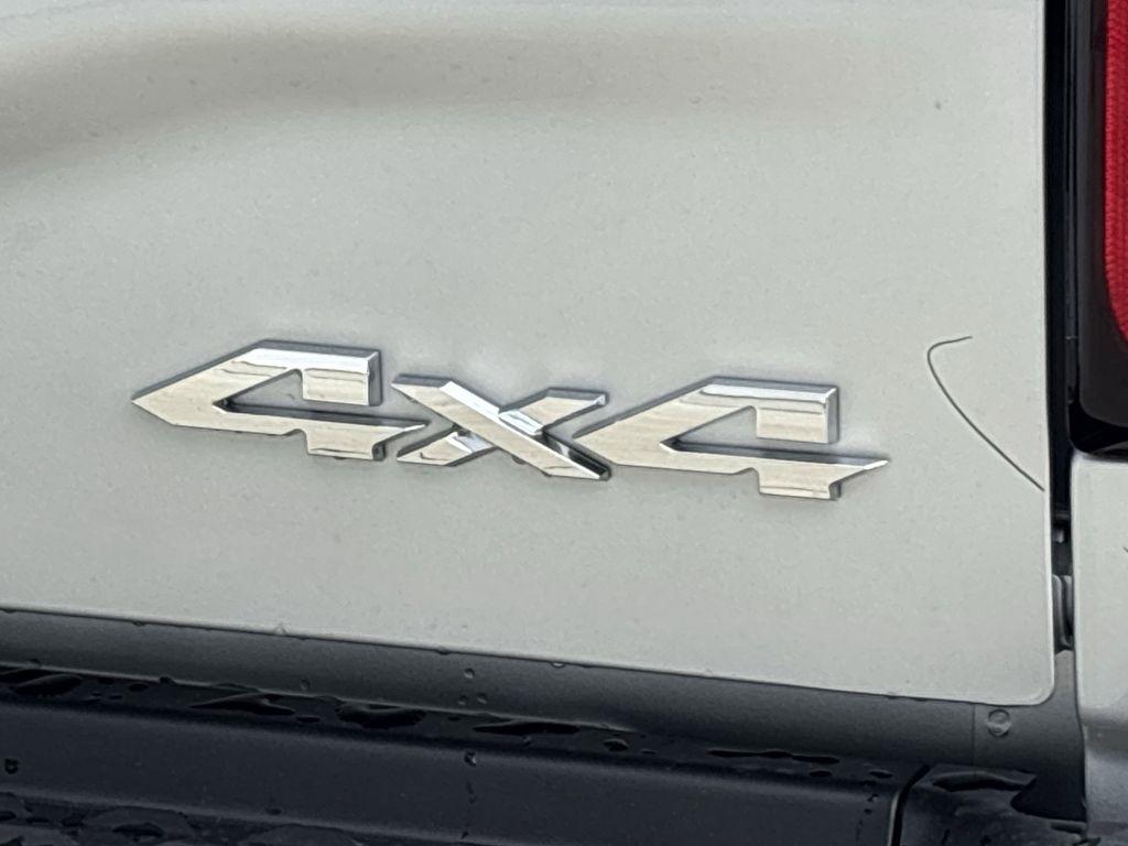 RAM 3500 Big Horn Crew Cab LWB 4WD DRW 2026