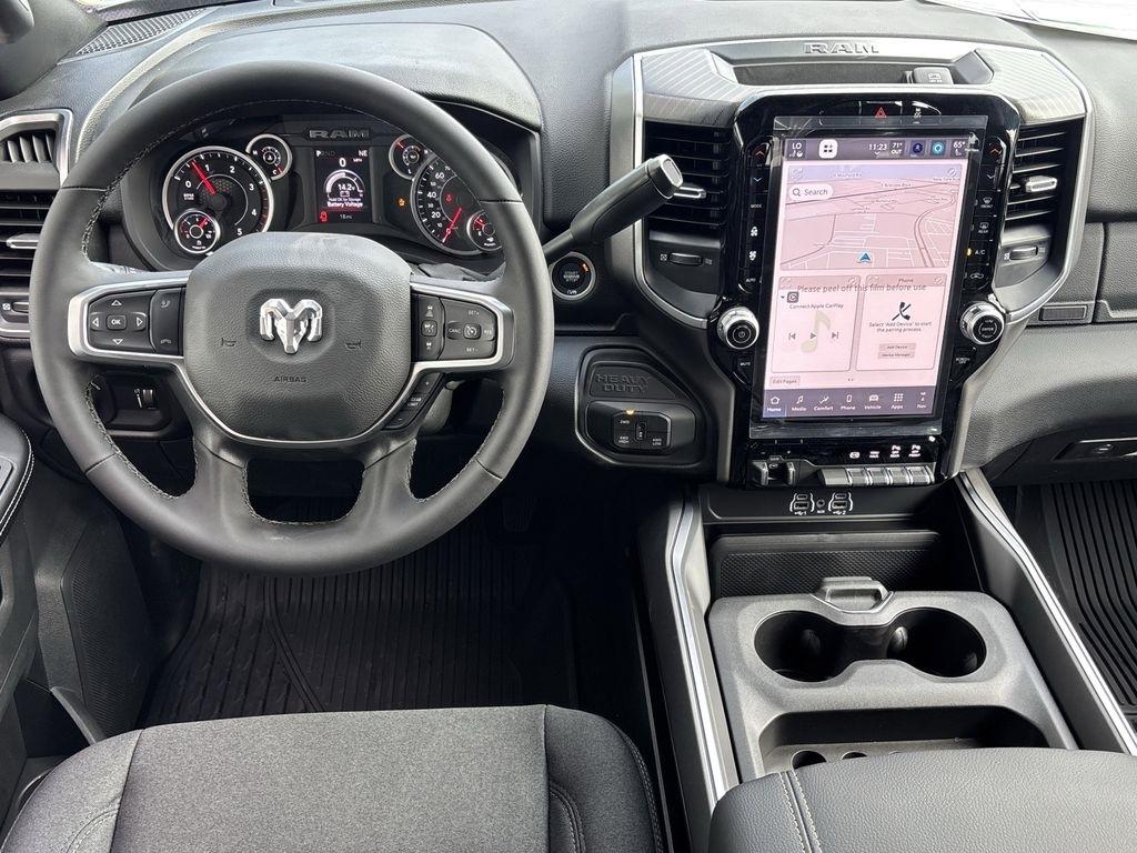 RAM 3500 Big Horn Crew Cab LWB 4WD DRW 2026