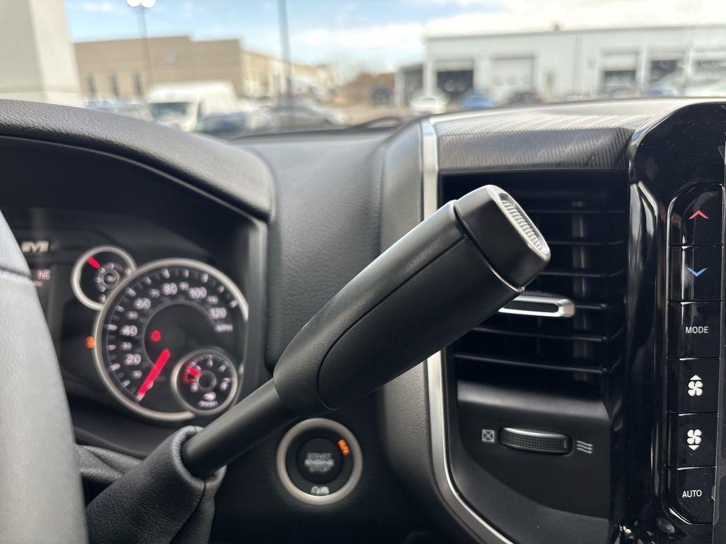 RAM 3500 Big Horn Crew Cab LWB 4WD DRW 2026