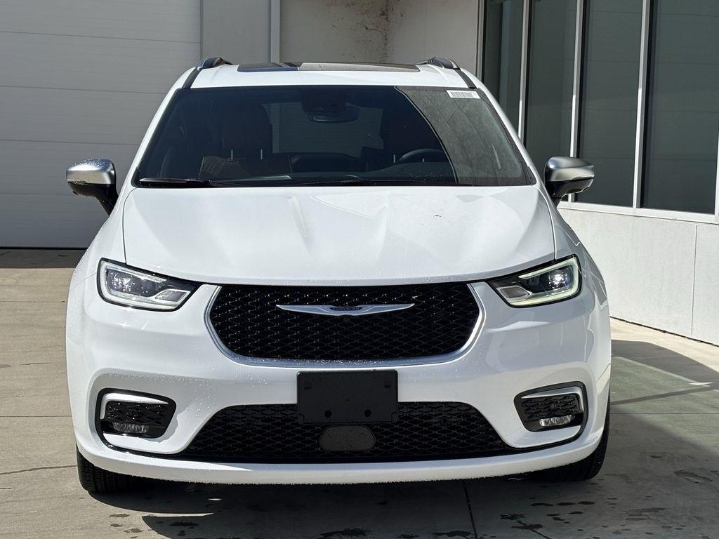 Chrysler Pacifica Pinnacle 2026