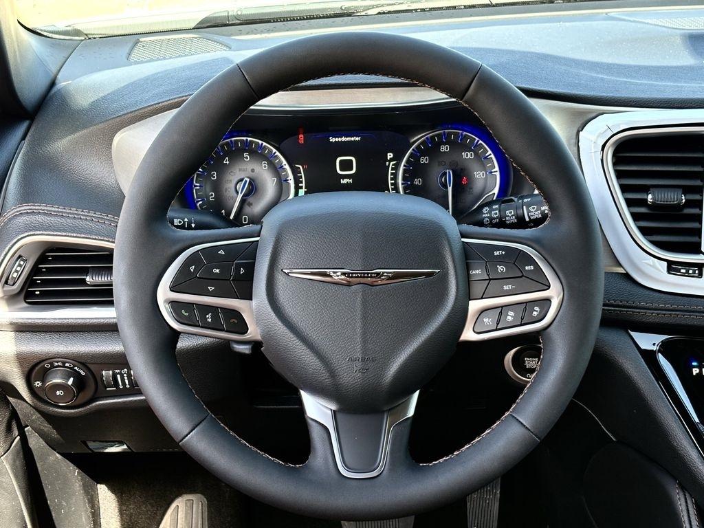 Chrysler Pacifica Pinnacle 2026