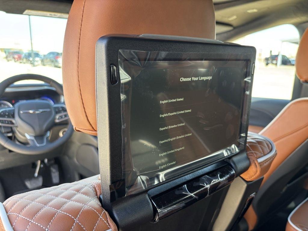 Chrysler Pacifica Pinnacle 2026