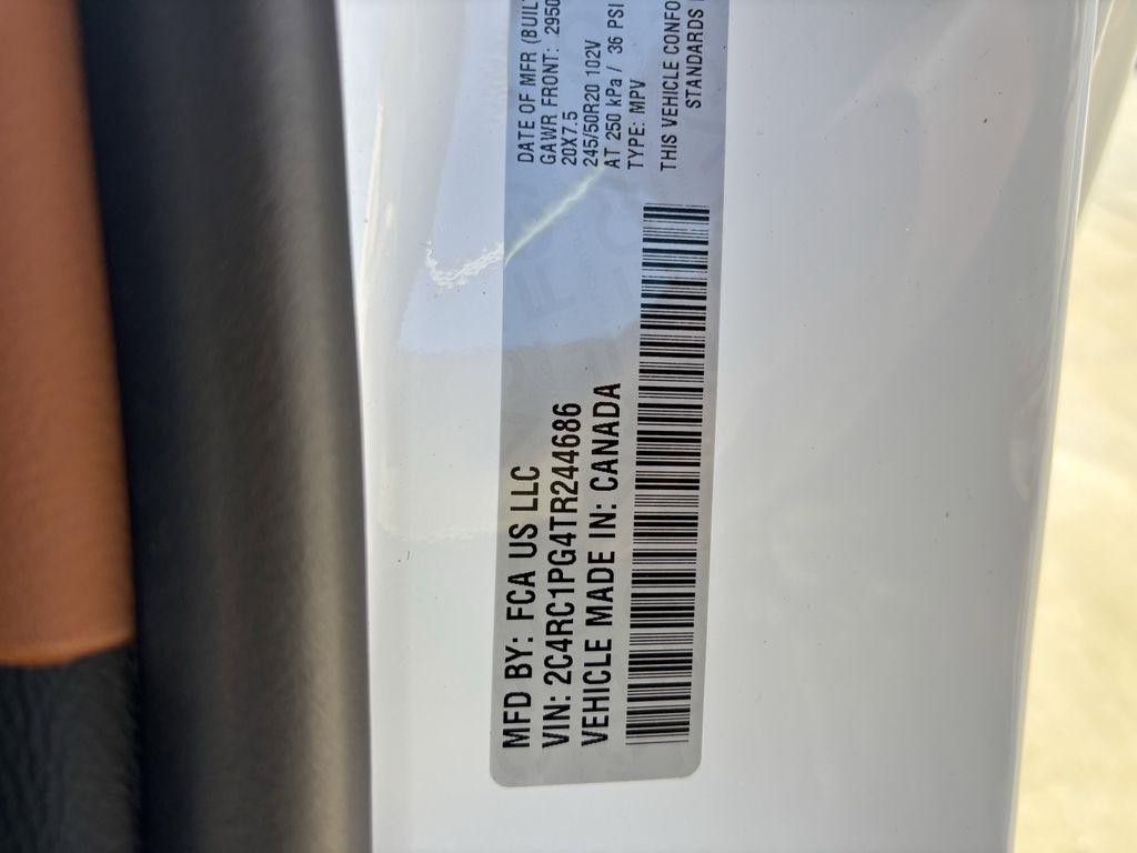 Chrysler Pacifica Pinnacle 2026