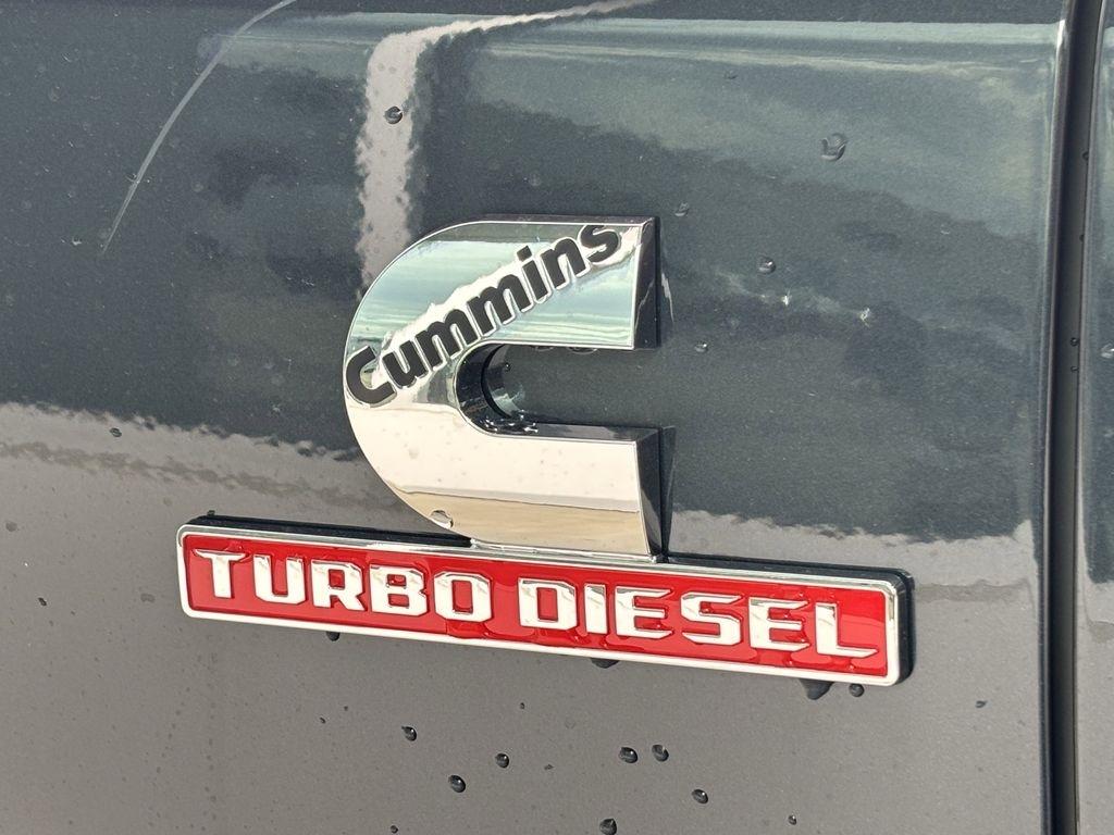 RAM 2500 Tradesman Crew Cab 4WD 2026