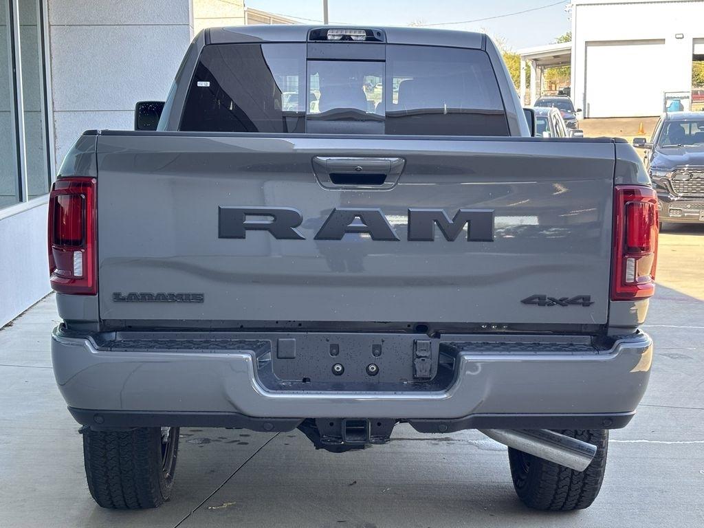 RAM 2500 Laramie Mega Cab 4WD 2026