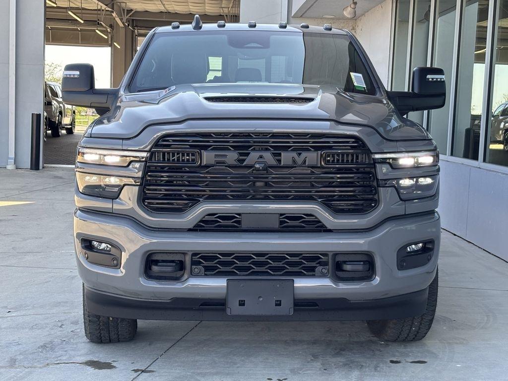 RAM 2500 Laramie Mega Cab 4WD 2026