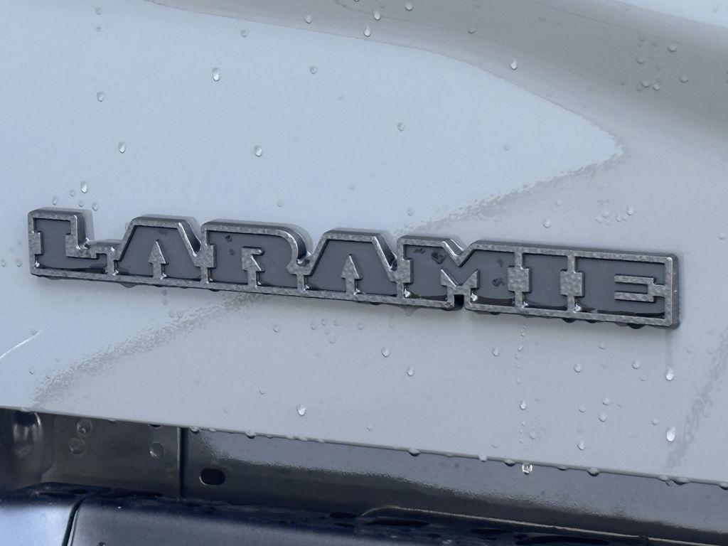 RAM 2500 Laramie Mega Cab 4WD 2026