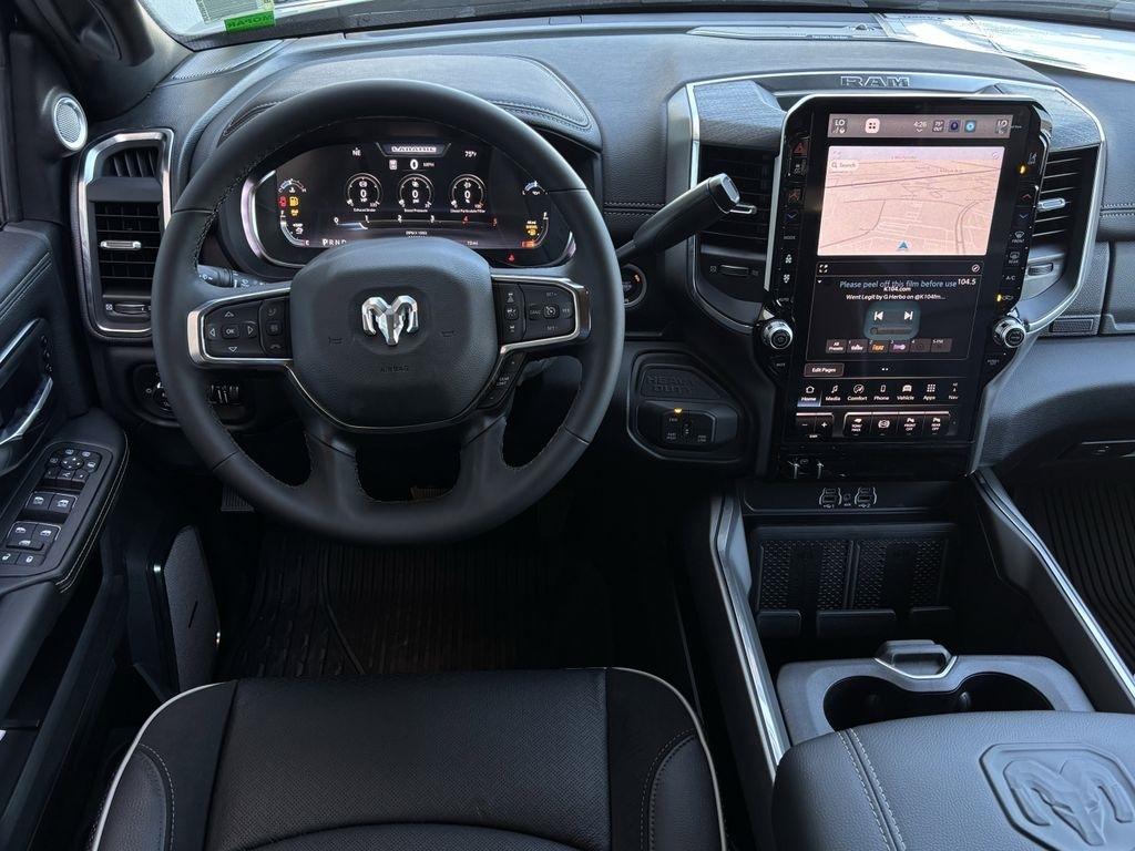 RAM 2500 Laramie Mega Cab 4WD 2026