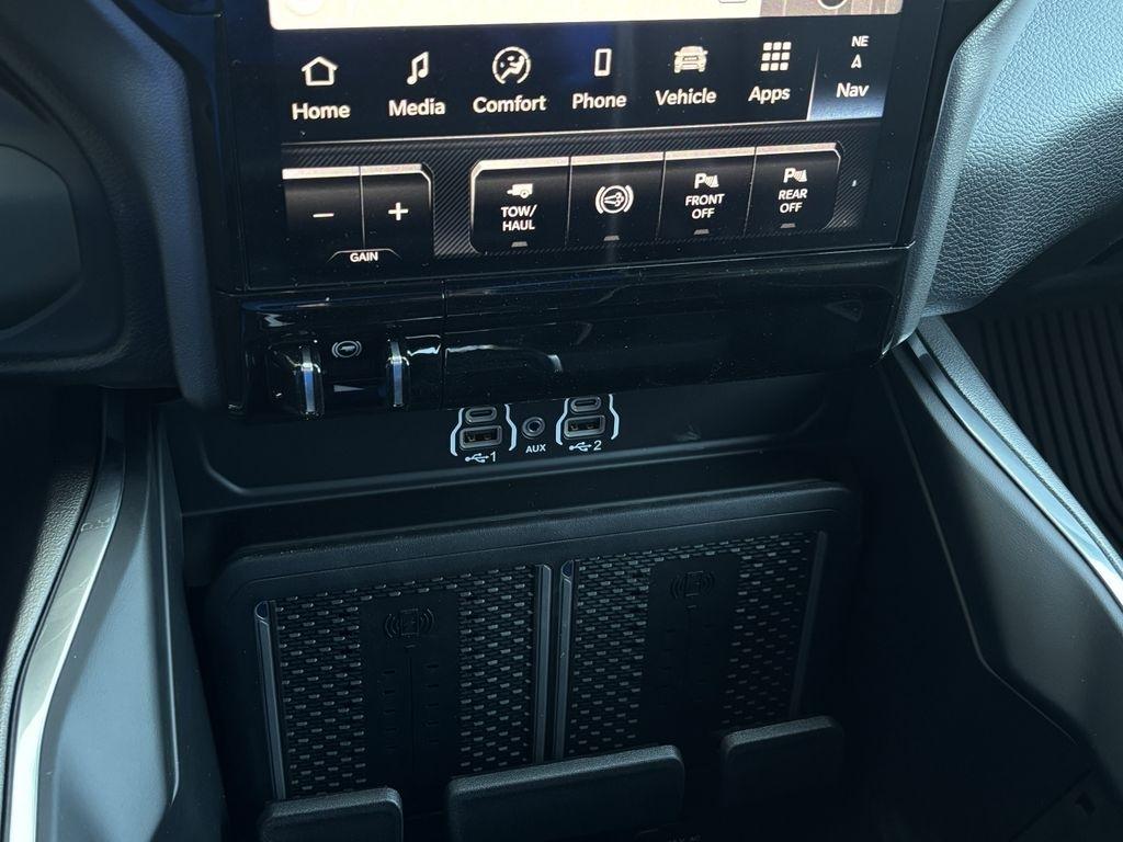 RAM 2500 Laramie Mega Cab 4WD 2026