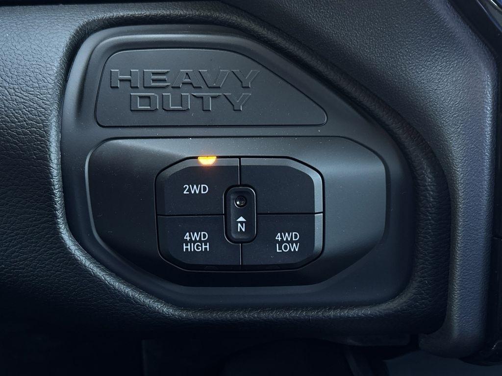 RAM 2500 Laramie Mega Cab 4WD 2026