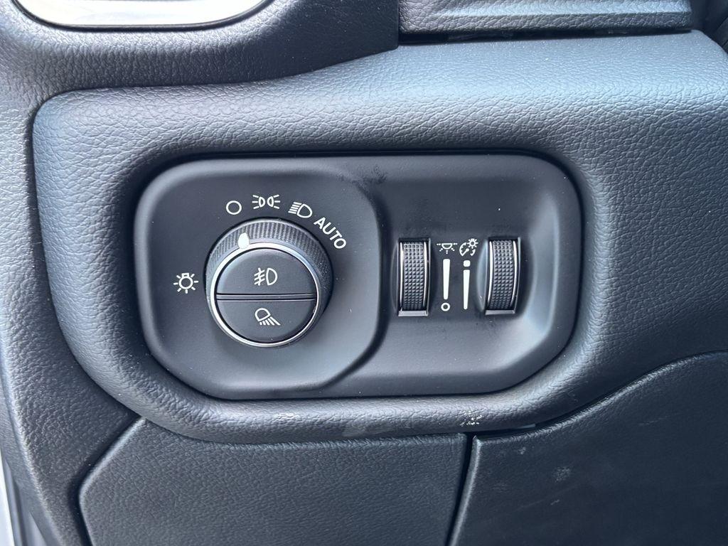 RAM 2500 Laramie Mega Cab 4WD 2026