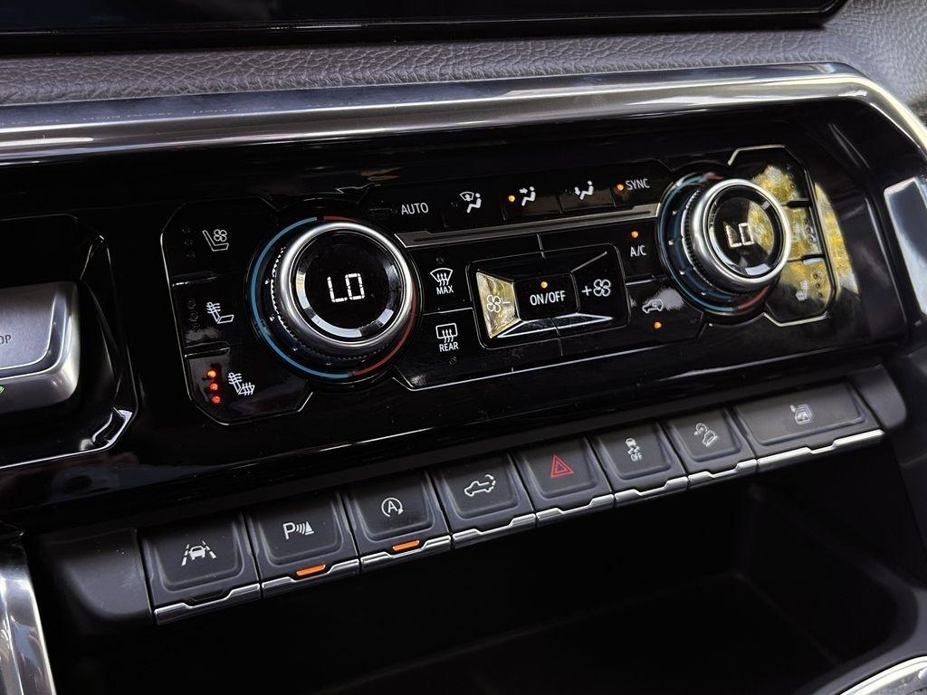 GMC Sierra 1500 Denali Crew Cab Short Box 4WD 2024