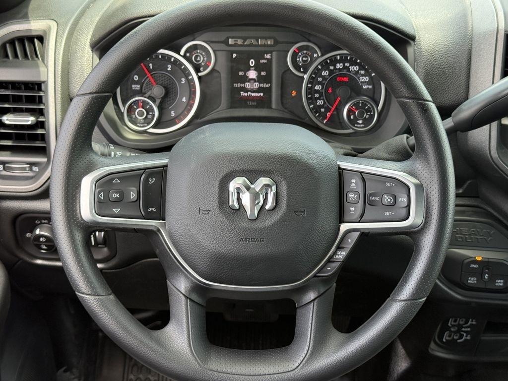 RAM 3500 Tradesman Crew Cab 4WD DRW 2026