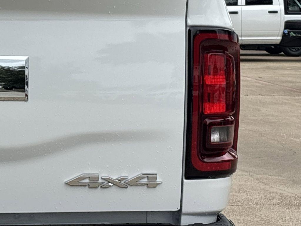 RAM 2500 Tradesman Crew Cab 4WD 2026