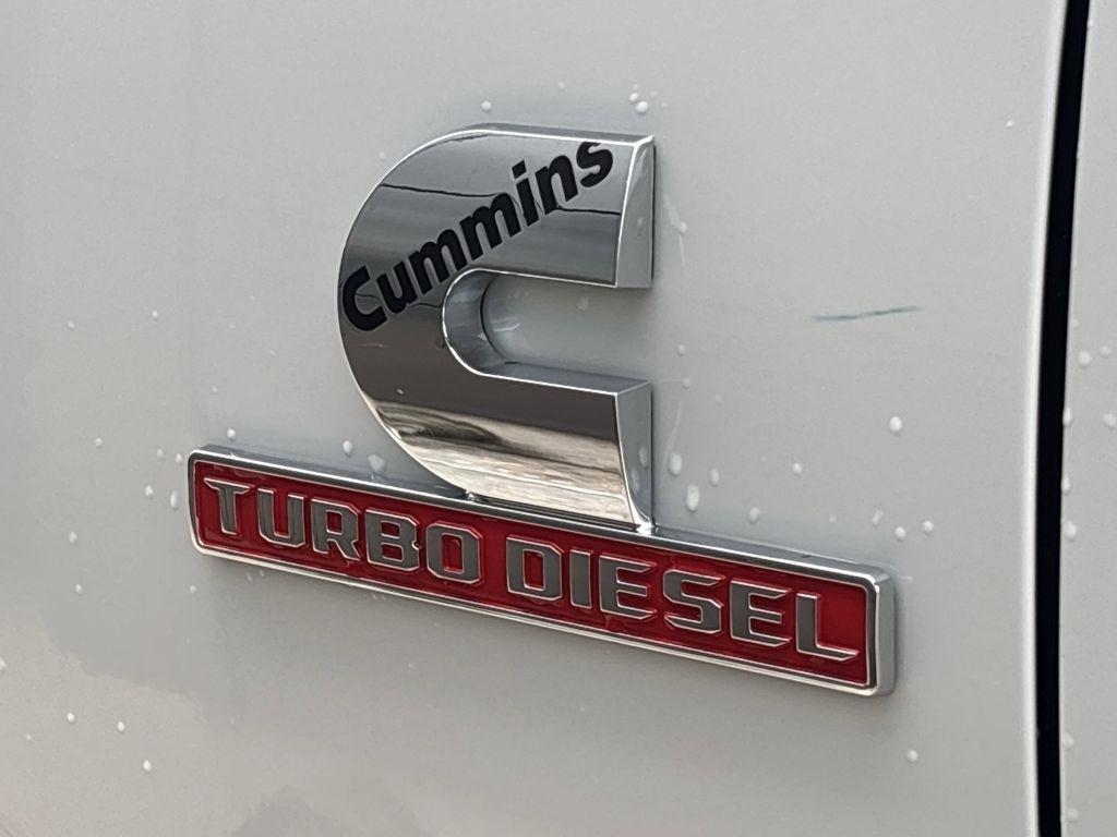RAM 2500 Tradesman Crew Cab 4WD 2026