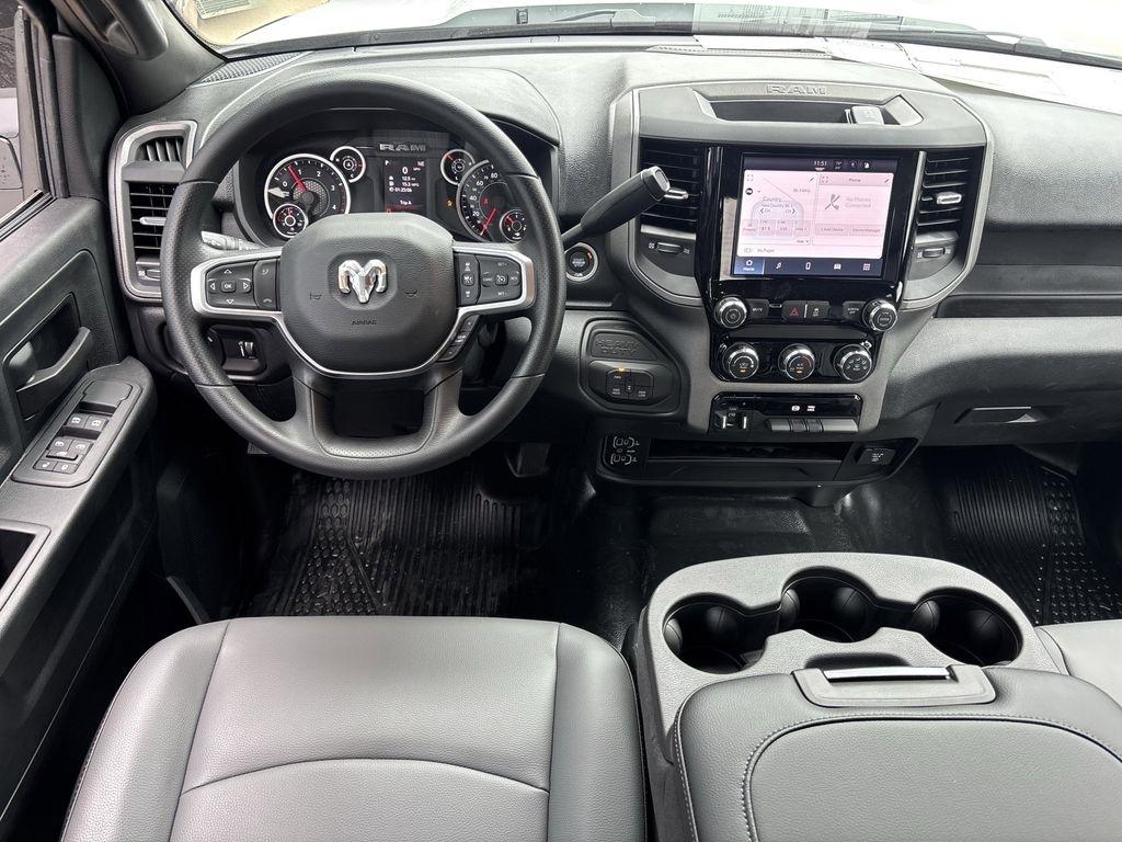 RAM 2500 Tradesman Crew Cab 4WD 2026