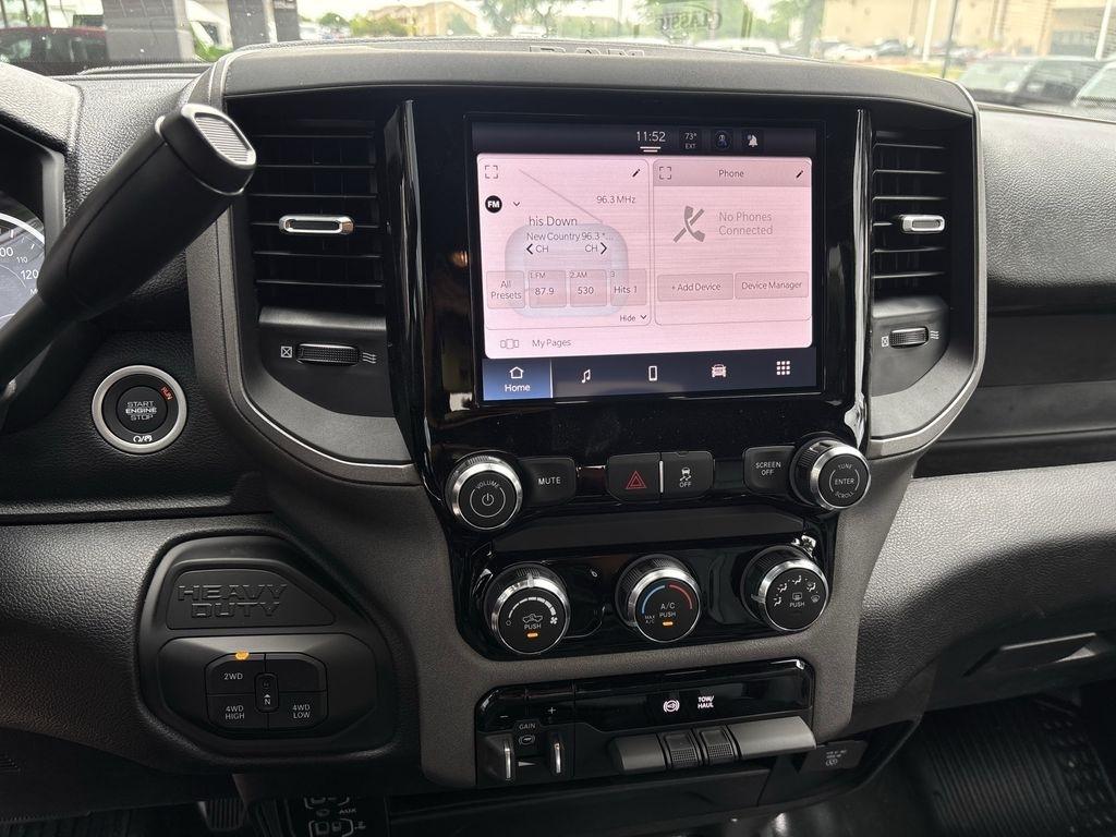 RAM 2500 Tradesman Crew Cab 4WD 2026
