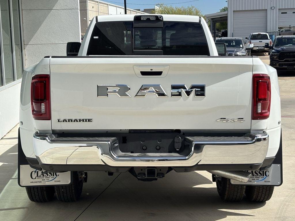 RAM 2500 Laramie Crew Cab 4WD 2026