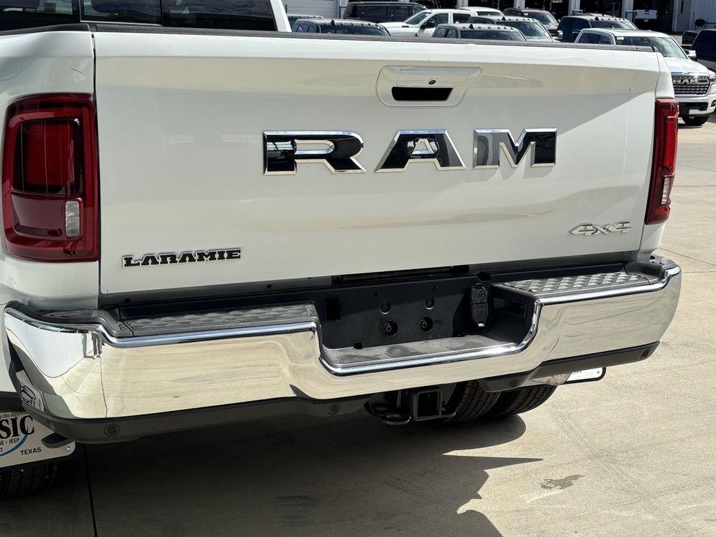 RAM 2500 Laramie Crew Cab 4WD 2026