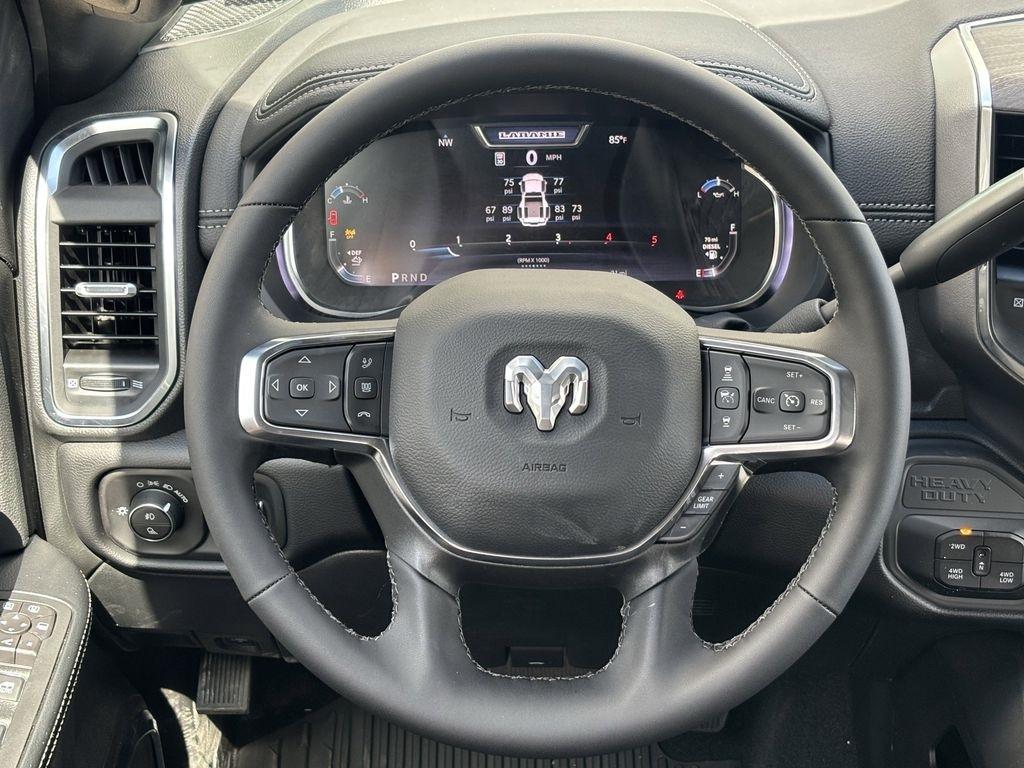 RAM 2500 Laramie Crew Cab 4WD 2026