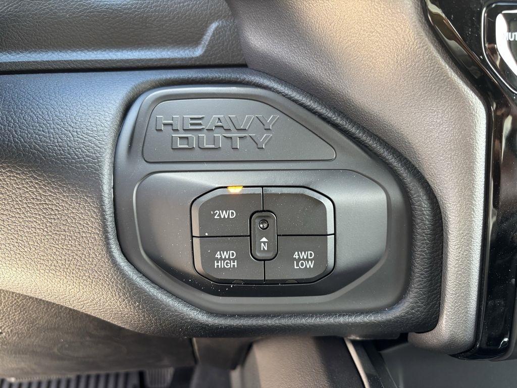 RAM 2500 Laramie Crew Cab 4WD 2026