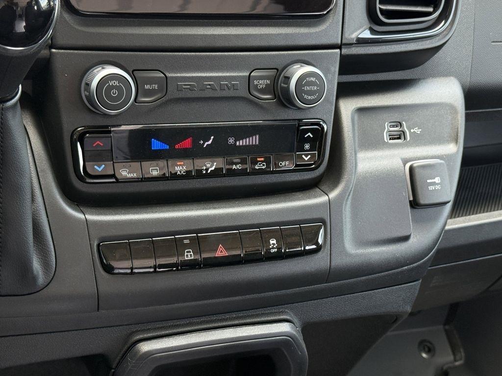 RAM Promaster 1500 Low Roof 136-in. WB 2026