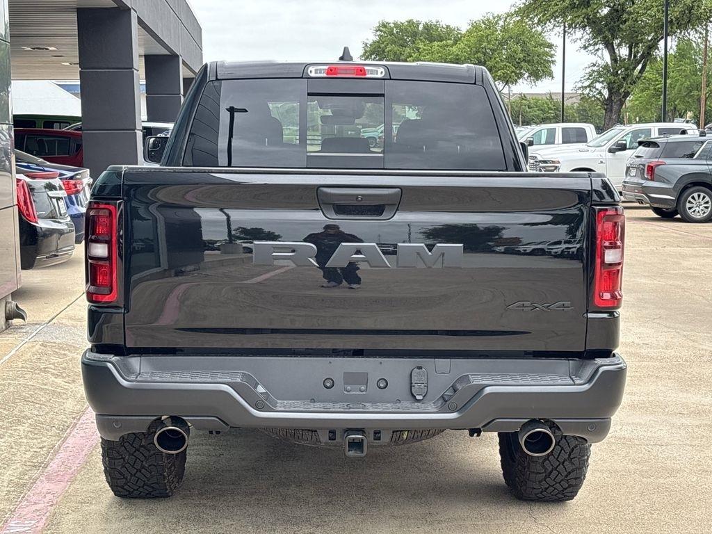 RAM 1500 Tradesman Crew Cab SWB 4WD 2026