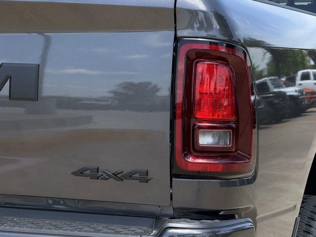 RAM 2500 Tradesman Crew Cab 4WD 2026