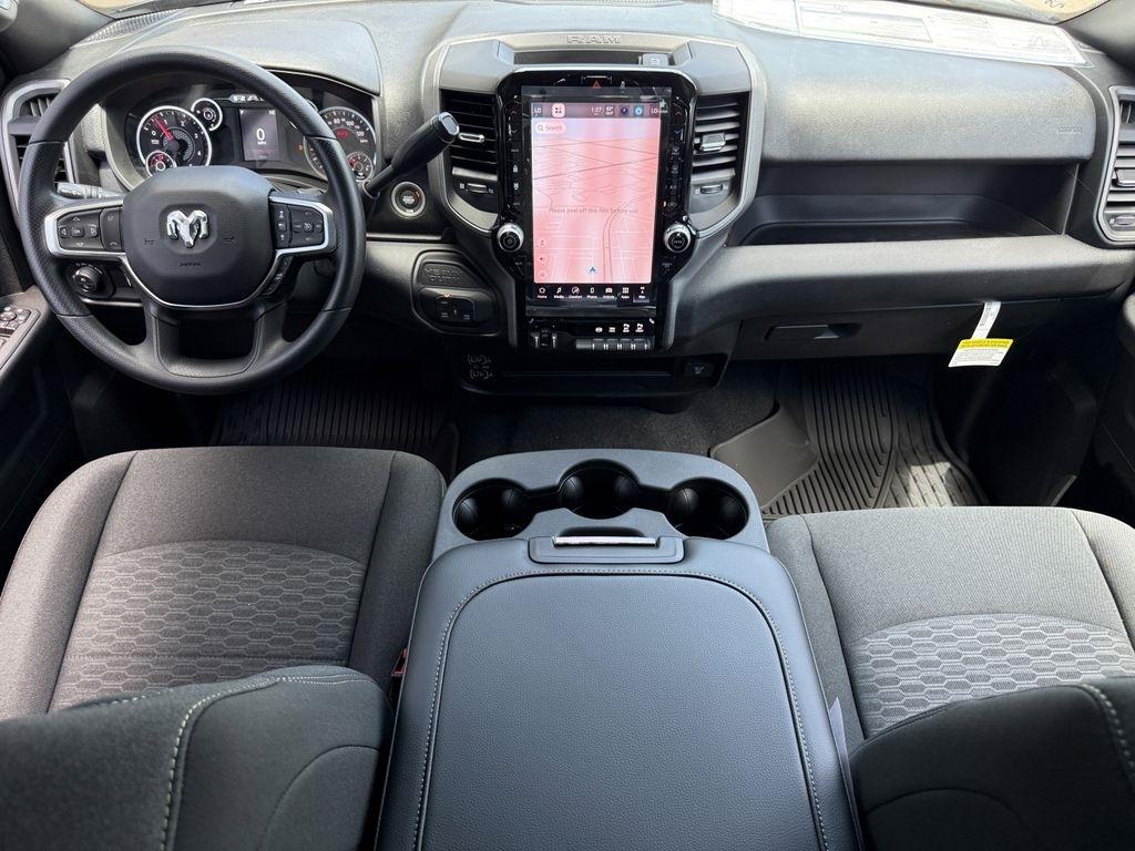 RAM 2500 Tradesman Crew Cab 4WD 2026