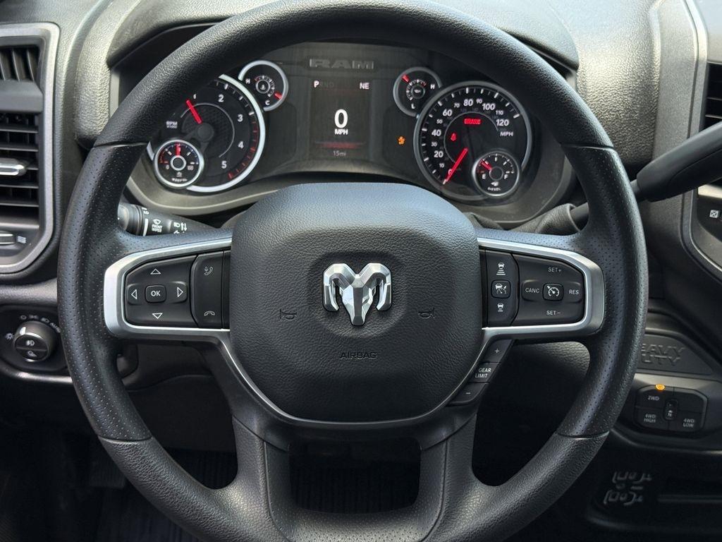 RAM 2500 Tradesman Crew Cab 4WD 2026