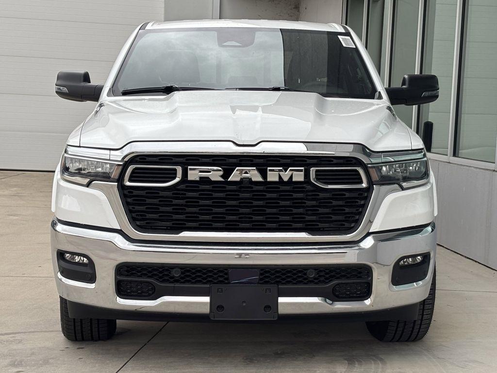 RAM 1500 Lone Star Crew Cab SB 2WD 2026