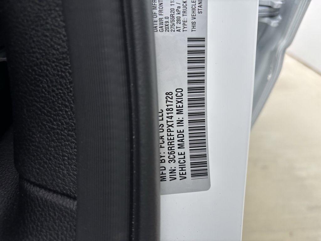 RAM 1500 Lone Star Crew Cab SB 2WD 2026